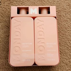 Monday shampoo and conditioner set